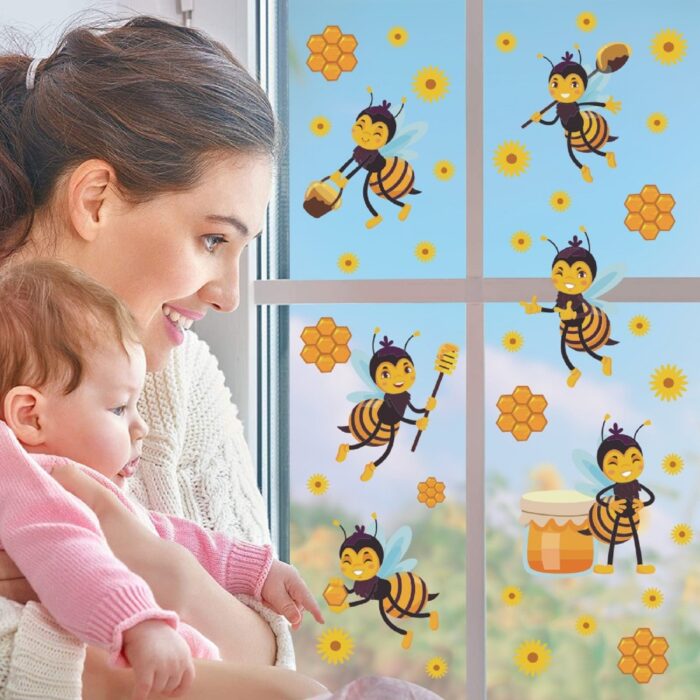Falmatrica gyerekszobába, ablakra méhecskékkel